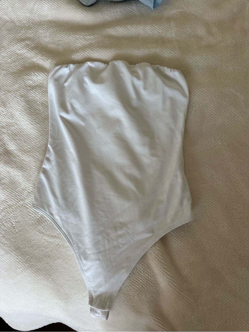 Aritzia contour strapless bodysuit